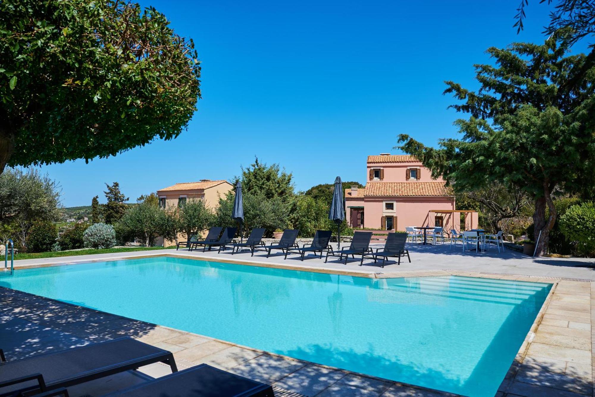 Eliathos Hillside Retreat Apartment Archanes Exterior photo